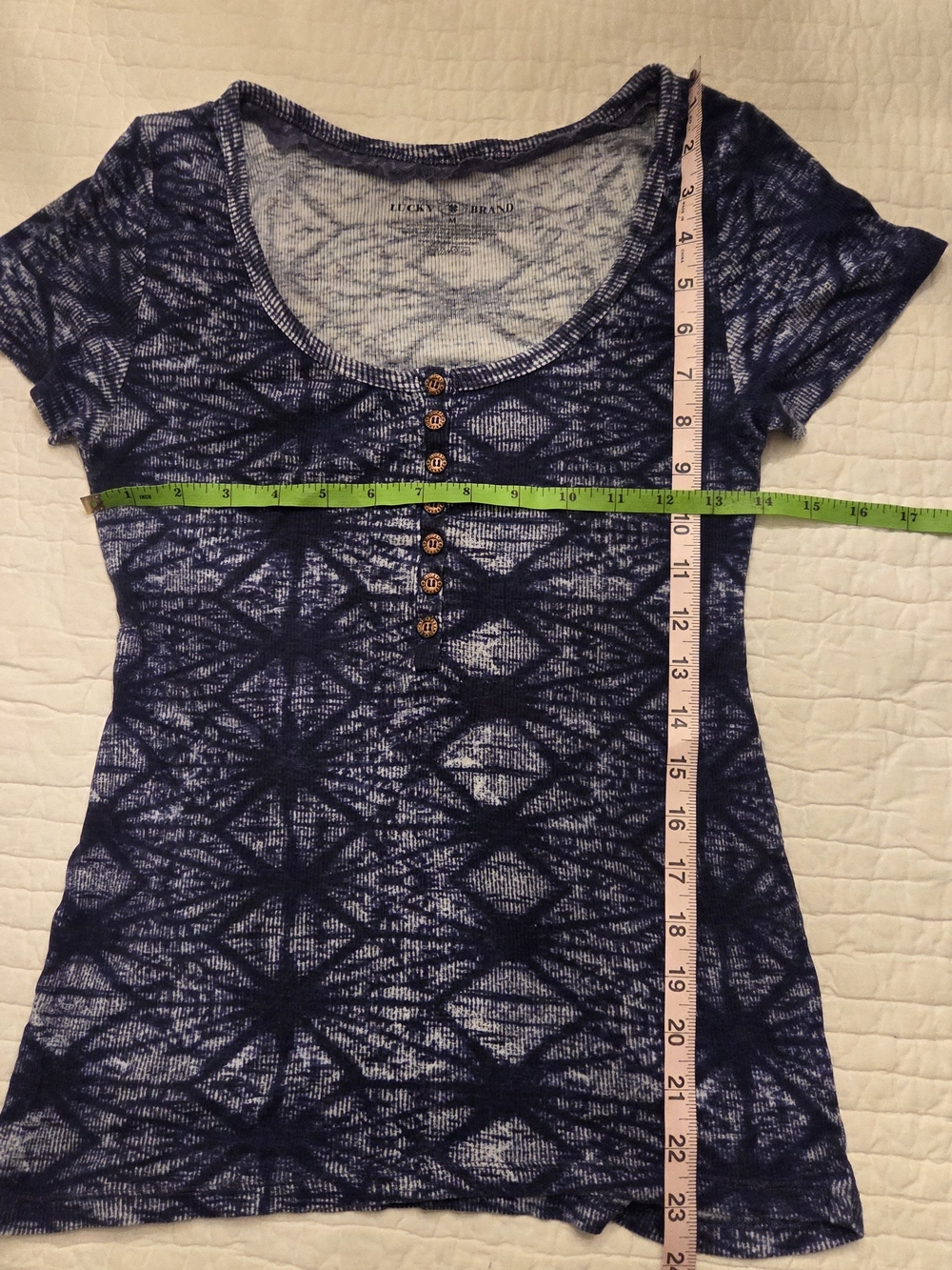 Lucky Brand Navy Tie-Dye Henley Scoop Neck Short Sleeve Top Size M - Picture 7 of 12